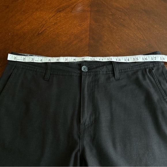 O’Neill | Reserve Light Check 19” Hybrid Shorts - Picture 11 of 14
